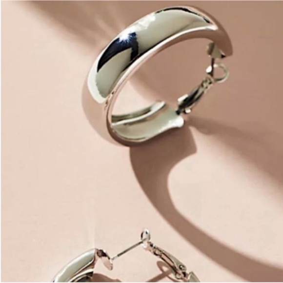 New! Anthropologie Cannes Silver Wide Hoop Earrings (1017) NWOT - Picture 3 of 5
